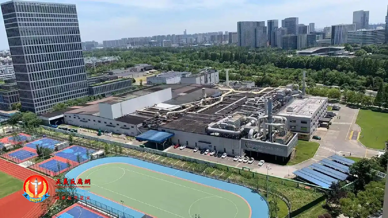 杭州顶正包材有限公司与涉事学校相邻。.png 杭州顶正包材有限公司与涉事学校相邻。.png